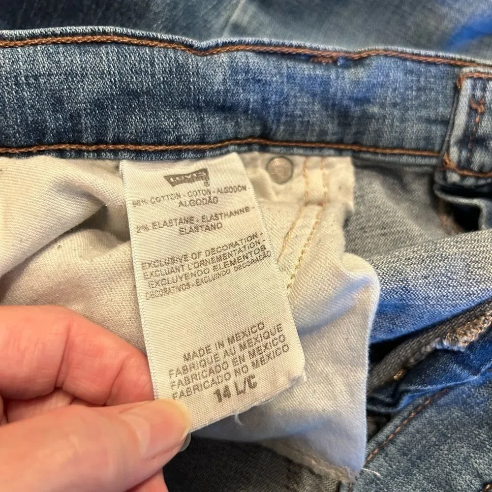 Levis very nice